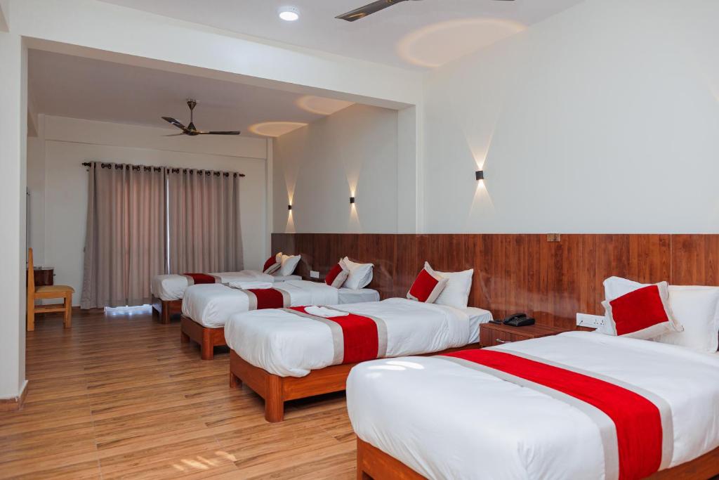 Hotel Sandalwood photo 2