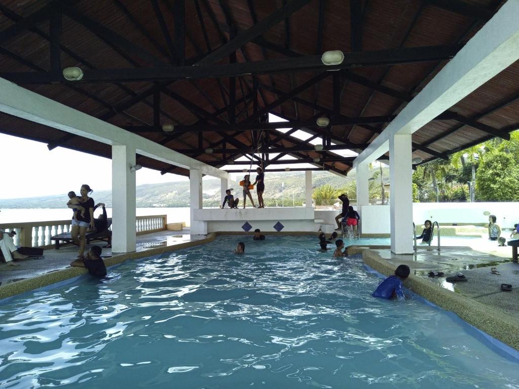 Ocean Bay Beach Resort photo 3