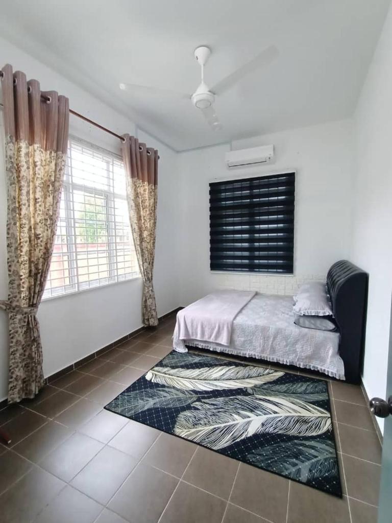 Homestay Kemaman Fyna02 di Bukit Kuang