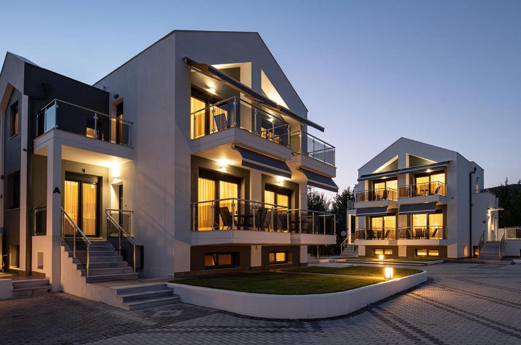 The Black Pearl Villas photo 2