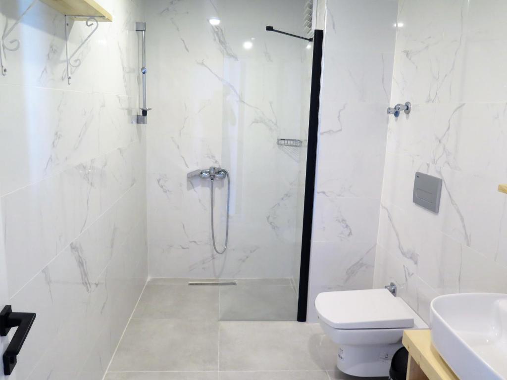 Santa Suites- Near Saint Nicholas Church photo 4