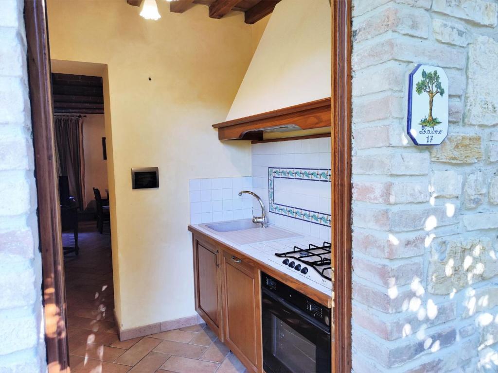 Lovely holiday home in Gambassi Terme with shared pool photo 2