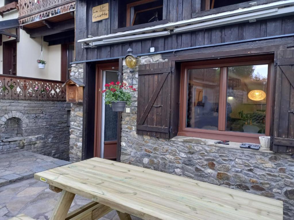 Chalet de montagne au cœur de Doucy photo 1