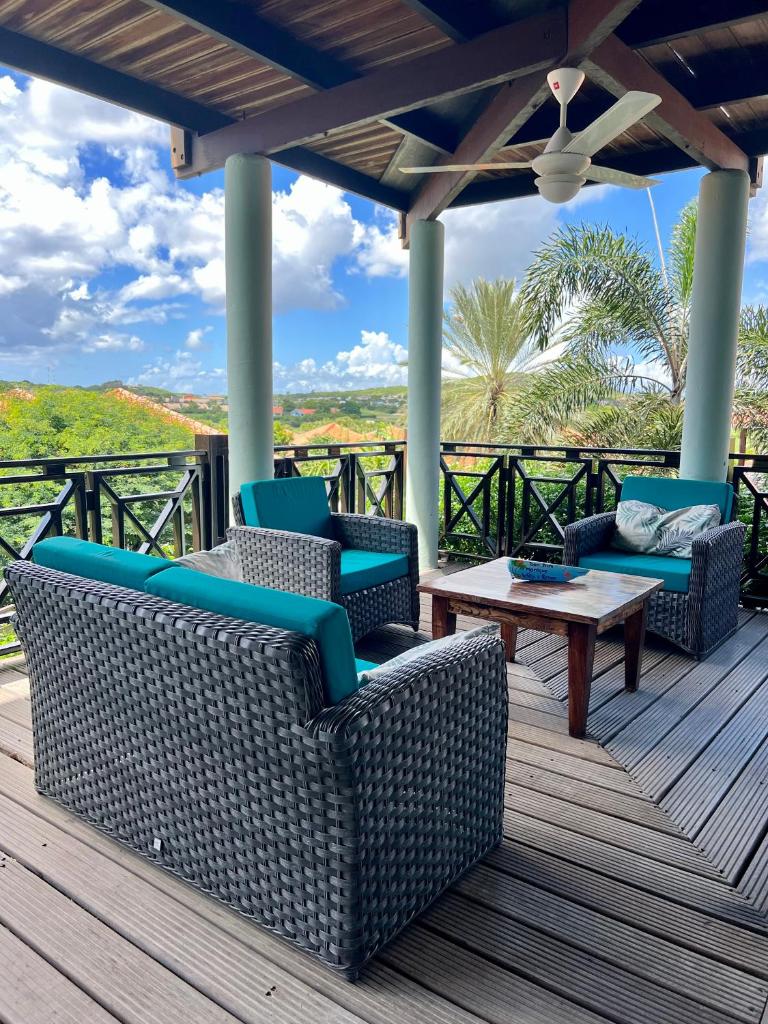 Blue Bay BEACH Villa 27 3-min beach-pool-golf photo 4