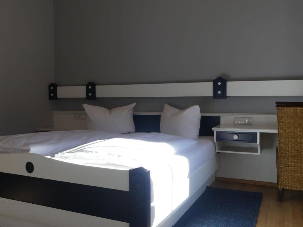 Bayerischer Hof photo 3