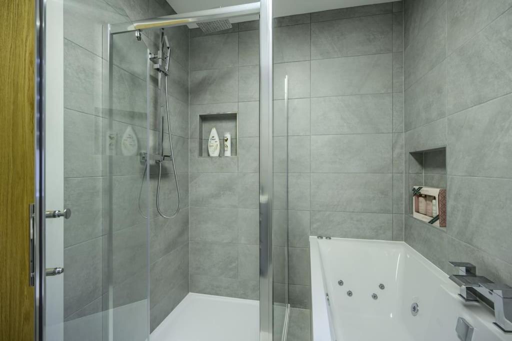 Vion Apartment- Westerton photo 1