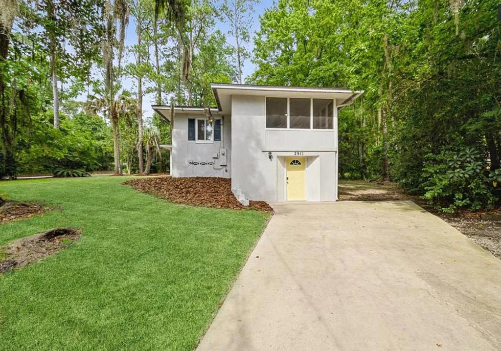 4BR House Next to Ben Hill Stadium photo 1