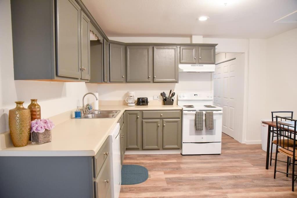 Relax & Feel At Home During Your Pittsburgh Stay photo 2