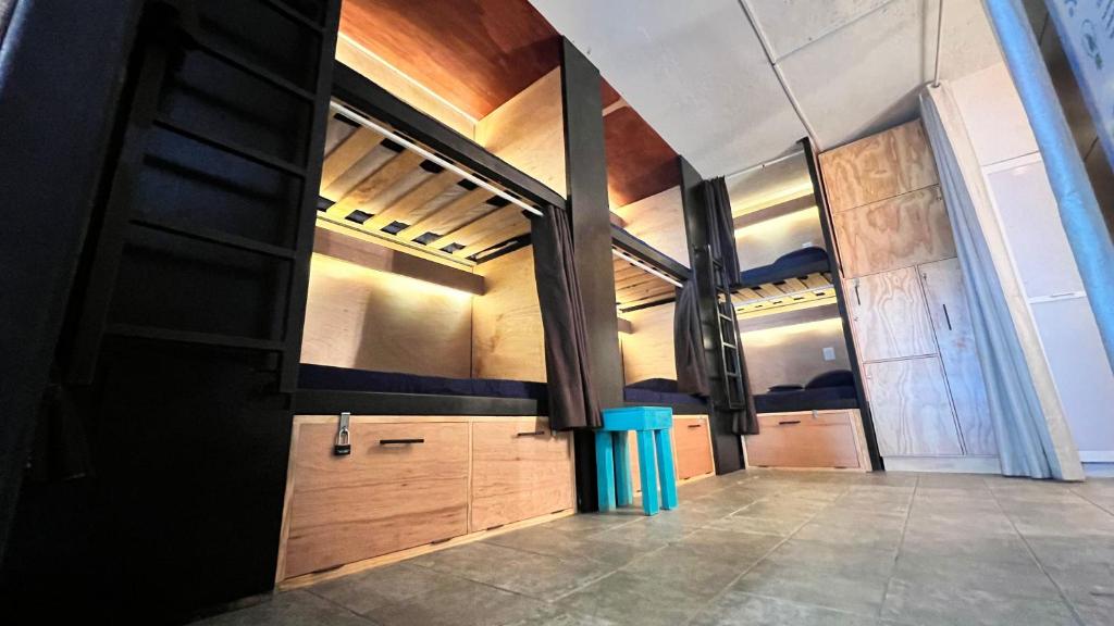 Jet's Gay Youth Hostel photo 3