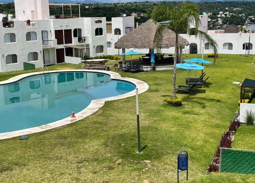 Casa en Tequesquitengo con acceso al lago photo 4
