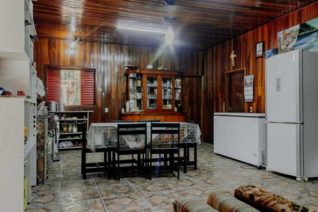Otima casa de campo com churrasq em Acorizal MT photo 3