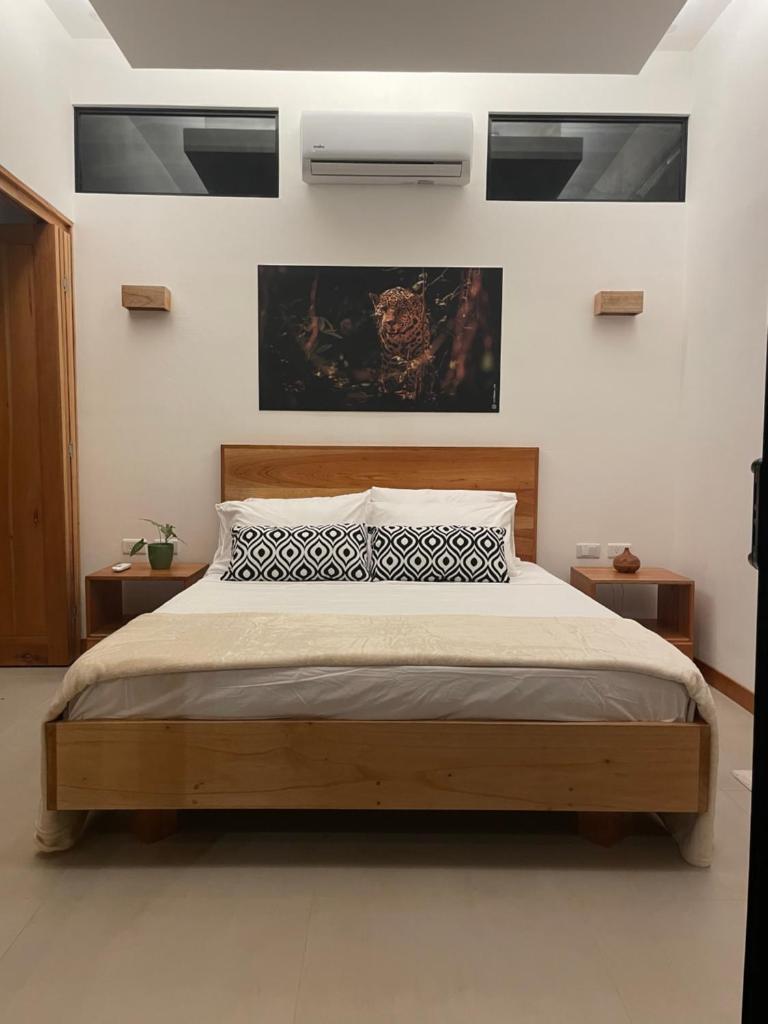 Caribbean Irie - charming, luxurious bungalow in nature with AC & fiber optic wifi photo 2