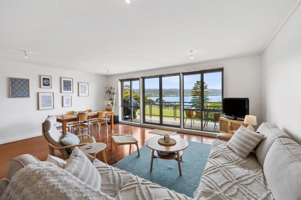 Pacific Apartment 30