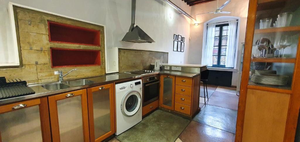 Phaedrus Living: Cozy Down Town House Aischylou photo 3