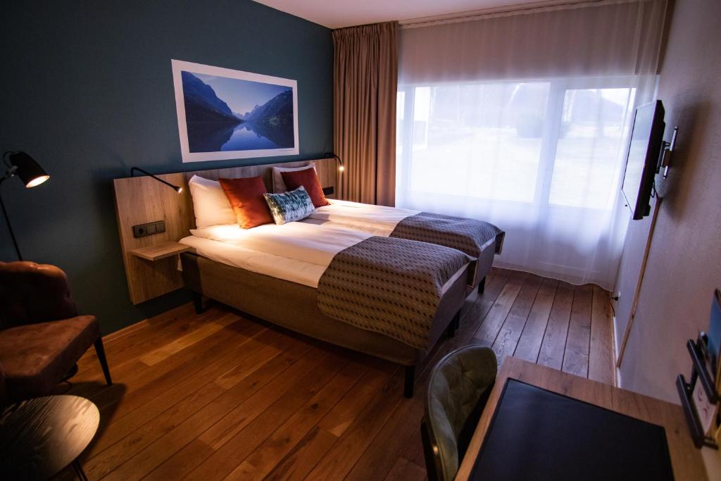 Nordfjord Hotell photo 2