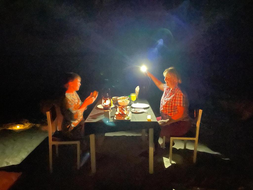 Mandhoo Inn photo 3