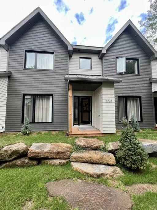 Jasmin Suite Lac Moore, Mont-Tremblant