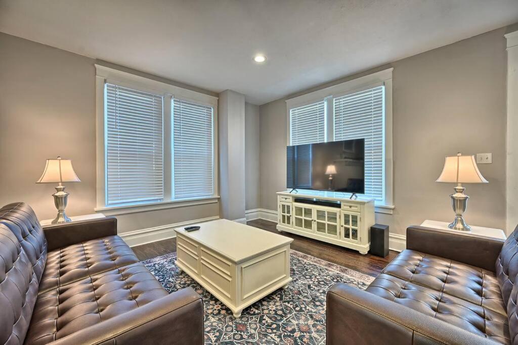 Suites on Seneca - Lovely 2 Bed 1 Bath Apartment photo 4