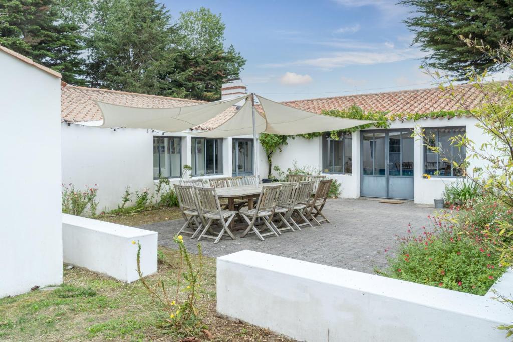 Les Joublanchas Maison familiale mer et campagne pour 16 photo 1