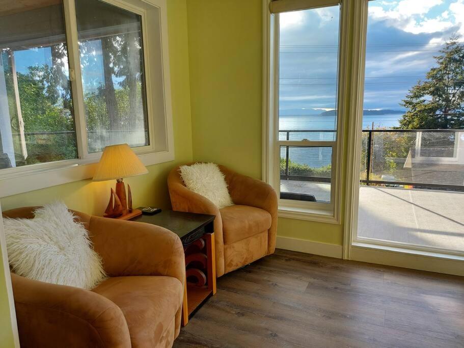 Relaxing 3bdr 2bth Home with Gorgeous View photo 1