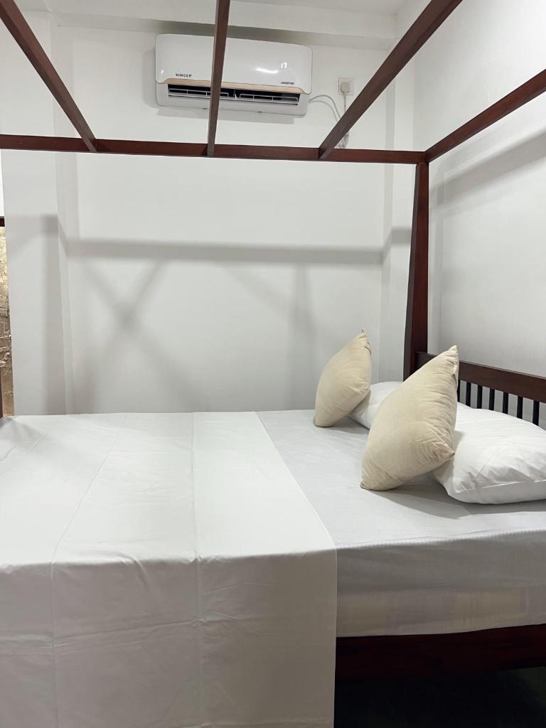 Komox Gedara photo 2
