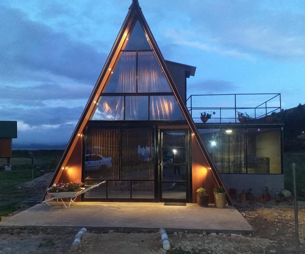 Glamping y Cabañas el Encanto-Girasoles