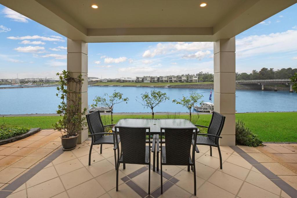 22 The Promenade