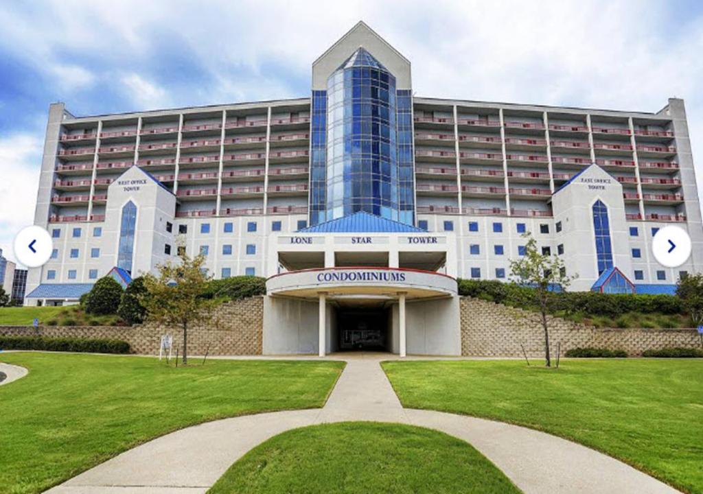 3/3 Condo on Texas Motor Speedway photo 1