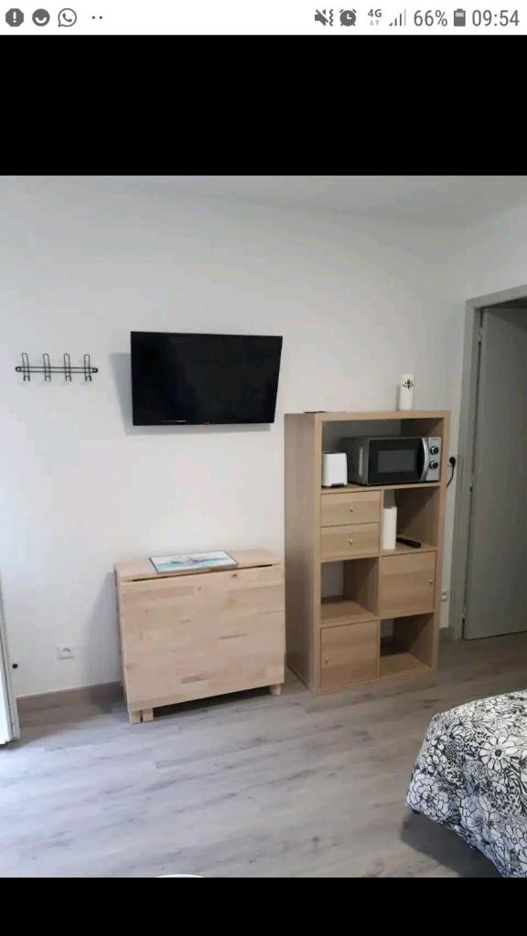 Studio refait à neuf. photo 1