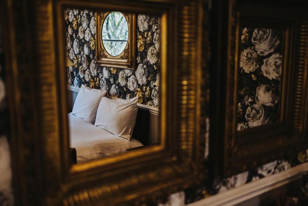 Brook Hall Hotel - Tap to explore photos