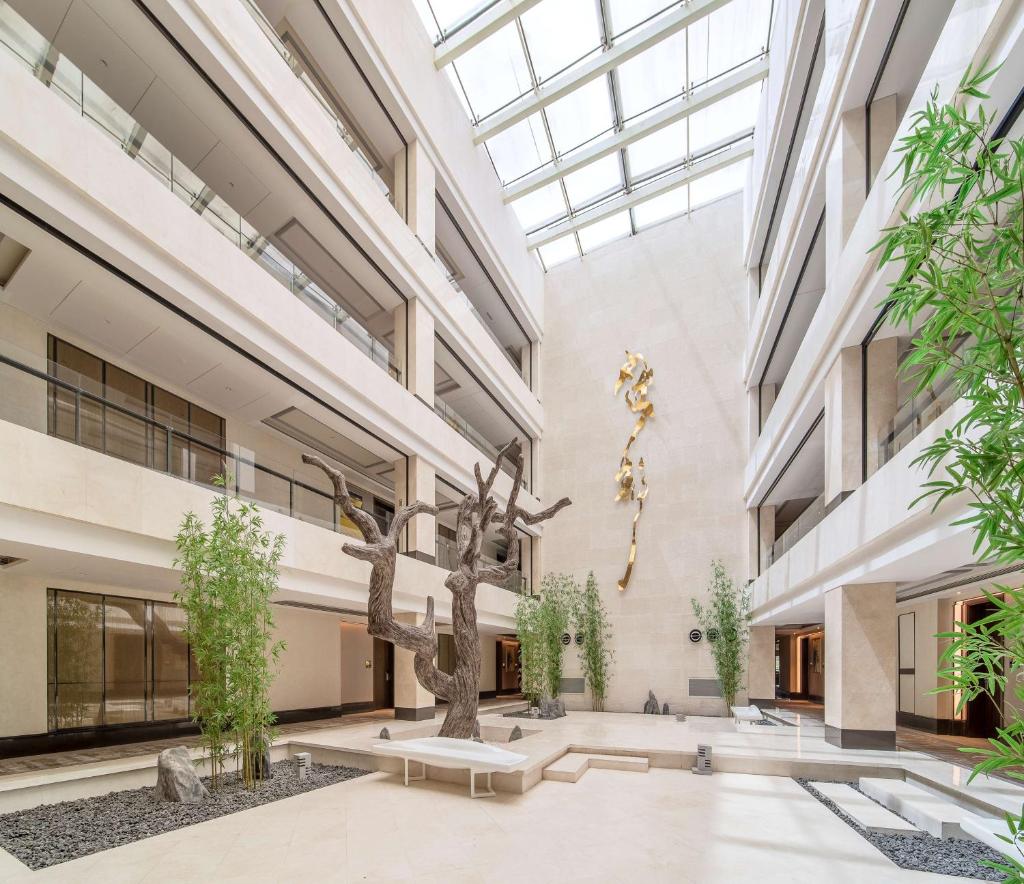 Radisson Blu Hotel Wuhan ETD Zone photo 2