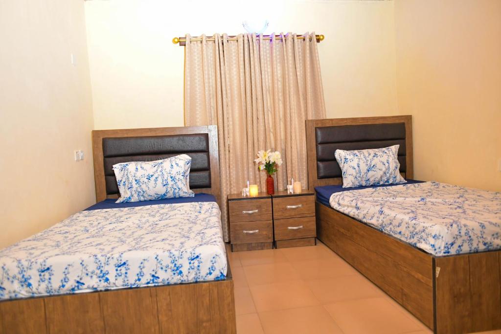 Living Green APARTMENTS AIRPORT PICK UP photo 4