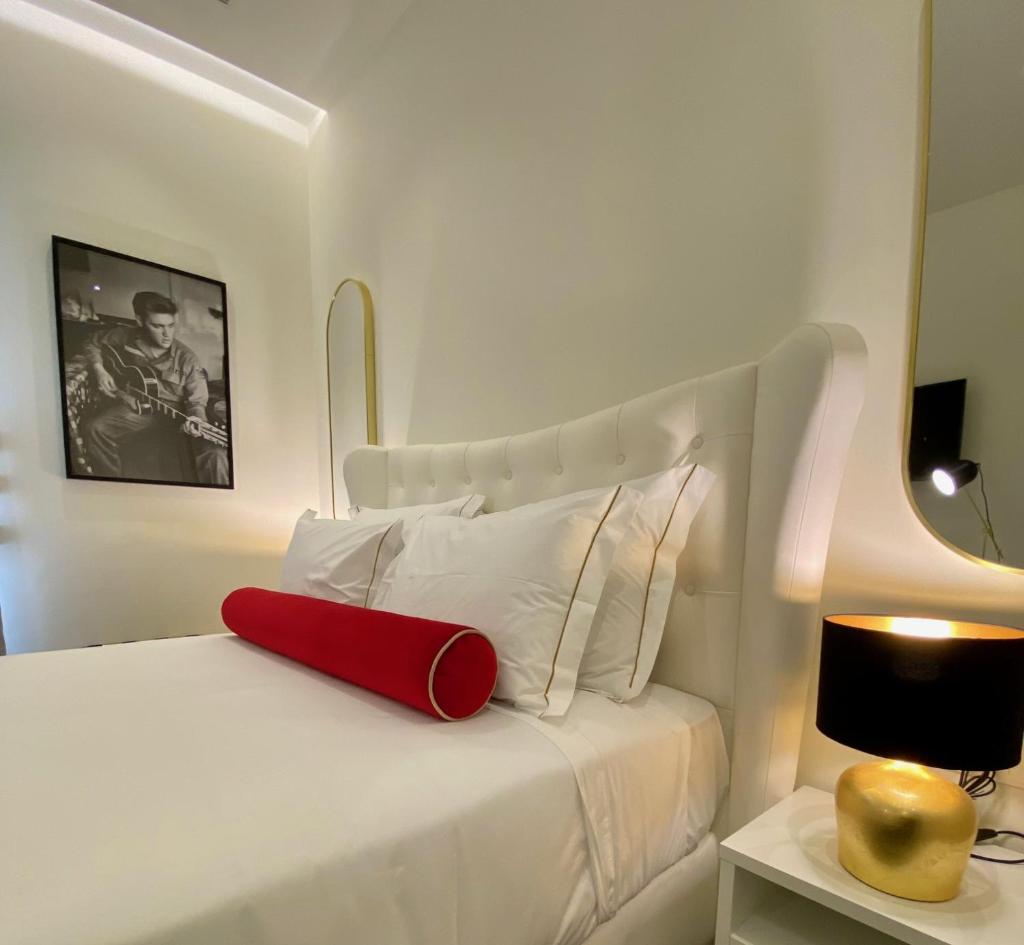 Lisbon City Hollywood Hotel - Tap to explore photos