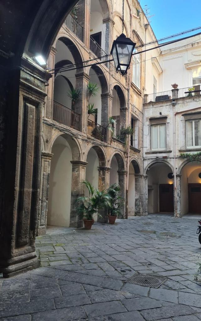 Carmelina 20, Naples