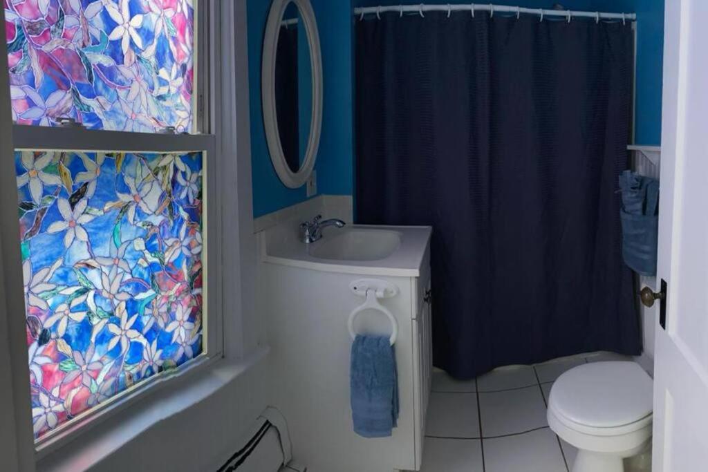 Lovely two bedroom river-view rental unit photo 3
