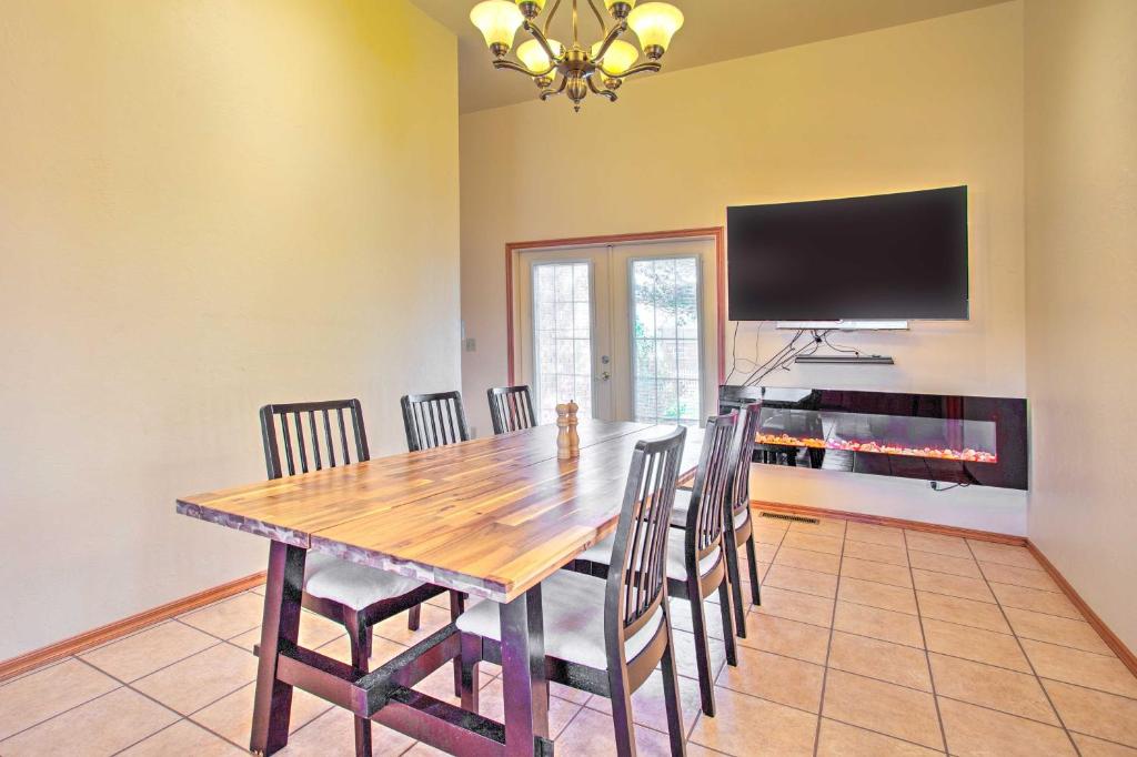 Spacious Oklahoma Country Estate on 2 Acres! photo 1