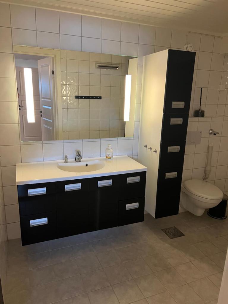 Flott hytte med badestamp. photo 4