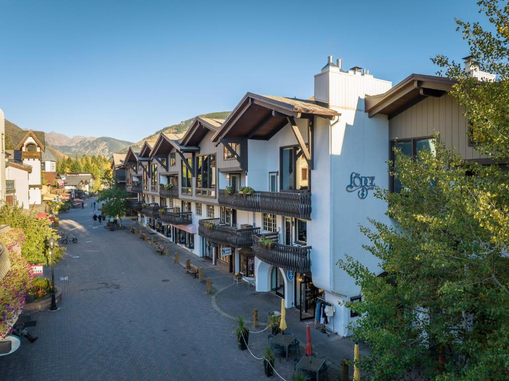 Lodge at Vail Condominiums photo 4