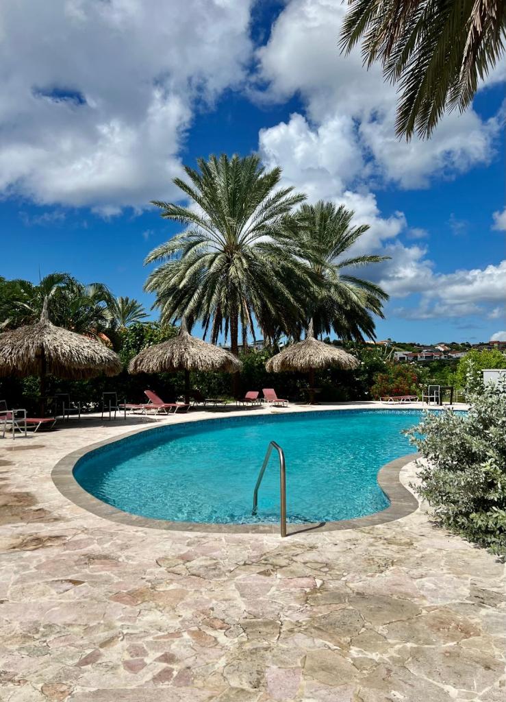 Blue Bay BEACH Villa 25 3-min beach-pool-golf photo 3