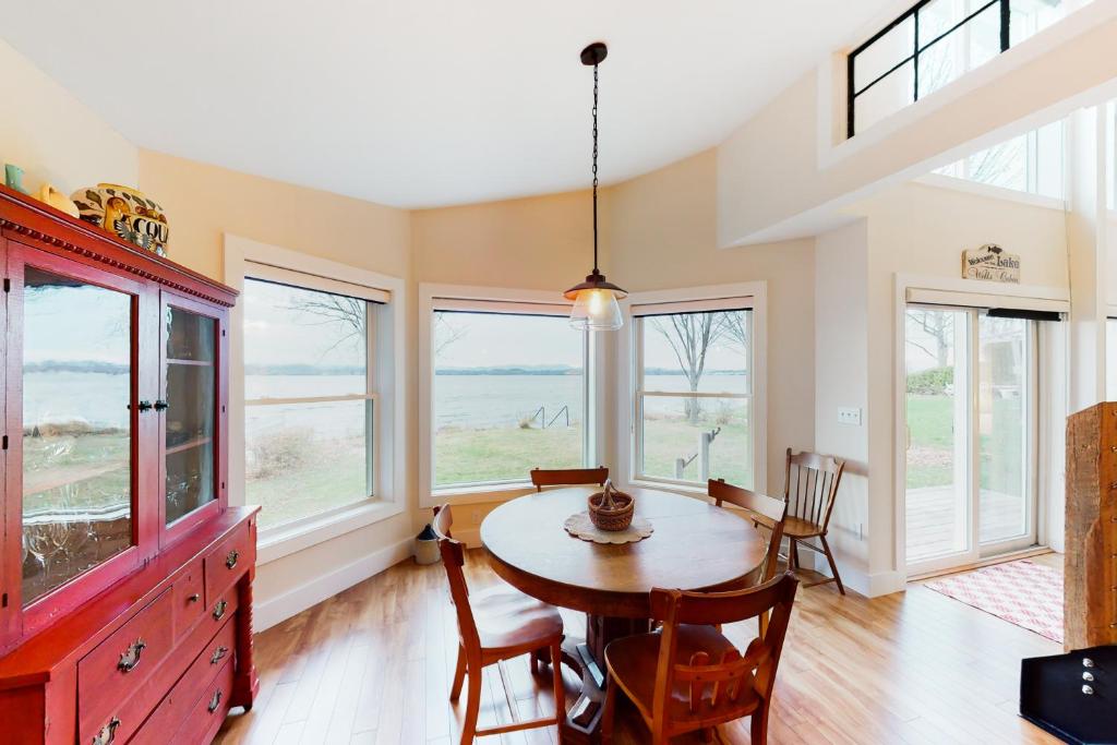 Shelburne Bay Stay & Play photo 4