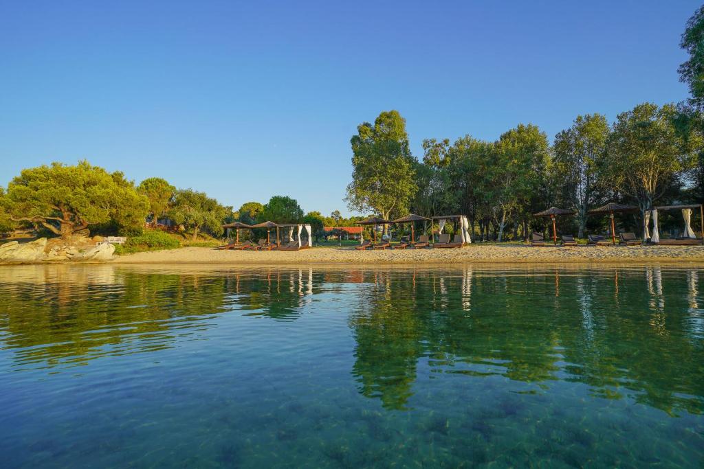 Serenity Estate photo 2