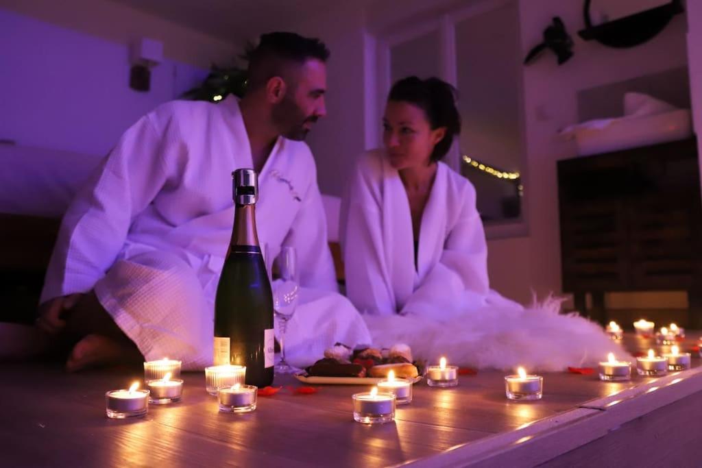 Love room Unique - Sauna / Jacuzzi photo 2