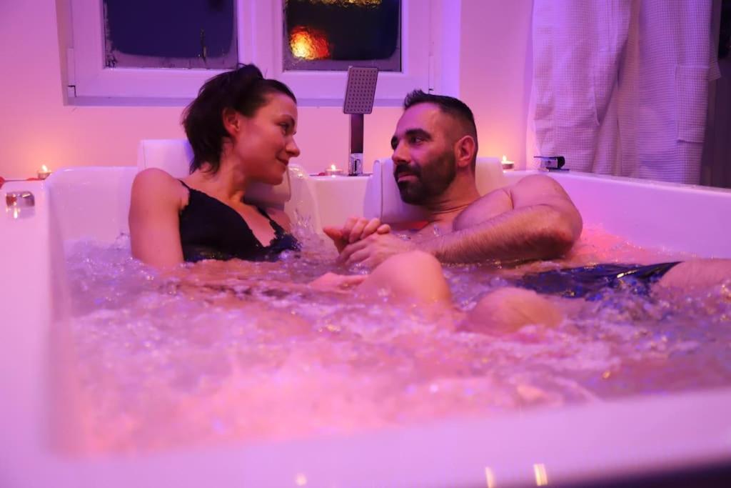Love room Unique - Sauna / Jacuzzi photo 3