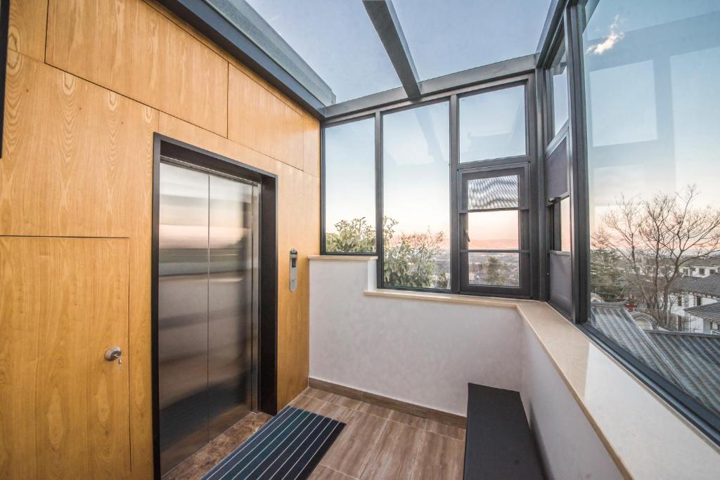 Dali Dream House with Seaview photo 4