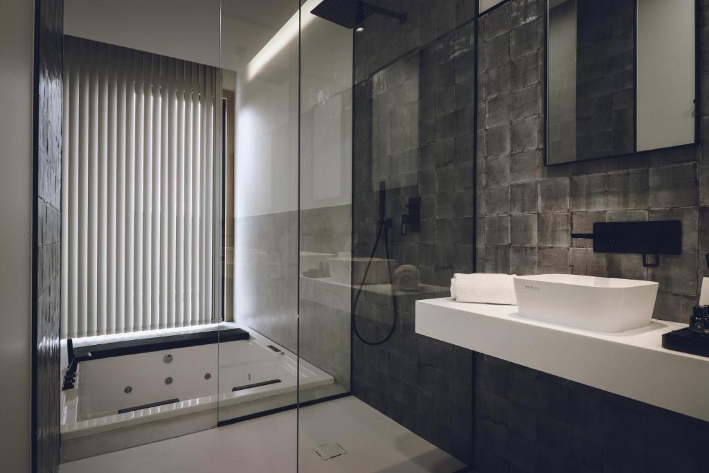 Atmos Hotel Boutique photo 4