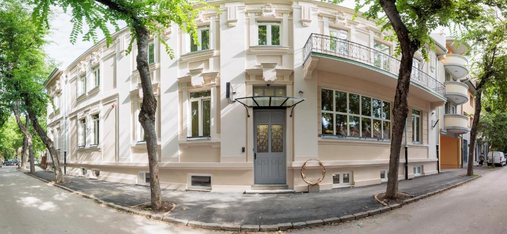 Artist hotel photo 2