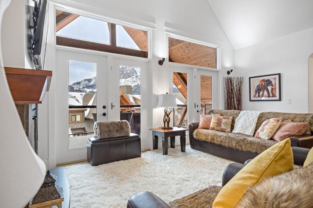 LUXE Penthouse with Mountain Views Solar A Resort & Spa photo 1