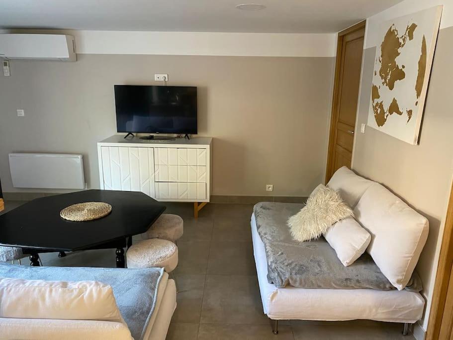 CLICHY SOUS BOIS APPARTEMENT RÉCENT & CHALEUREUX photo 3