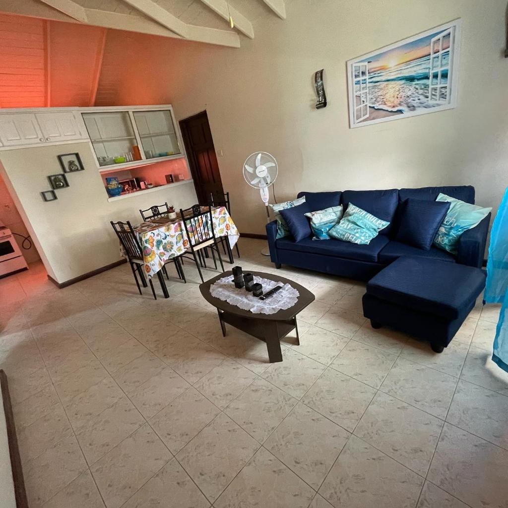 Eastside Living "The Sea Shine" photo 1