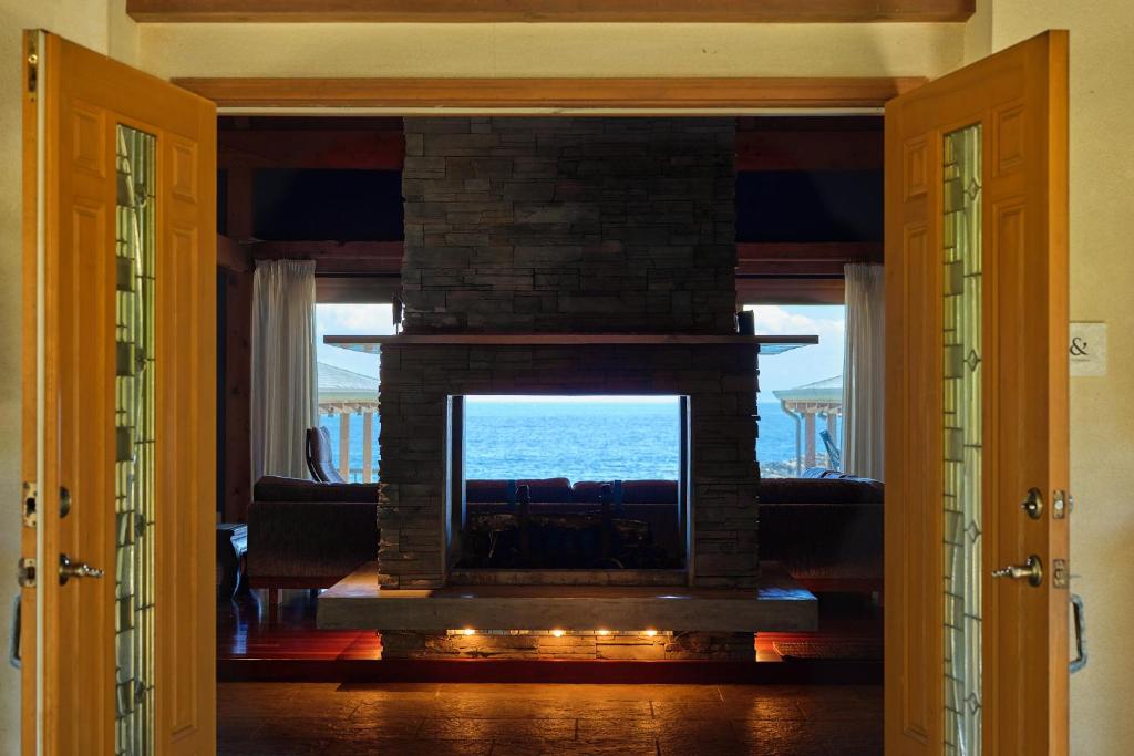Private beach retreat Resort villa iki by ritomaru photo 4